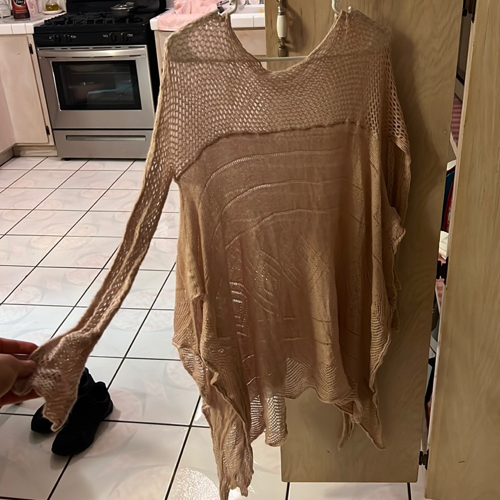 cute sweater M Fredric